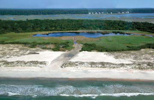 The South Carolina State Parks and several community groups rallied together to reopen the inlet.