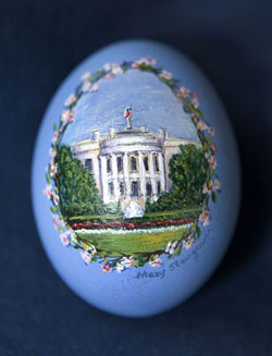 Painted egg by Mary Steingesser