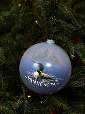 Minnesota Senator Amy Klobuchar selected artist Joseph Hautman to decorate the State's ornament for the 2008 White House Christmas Tree