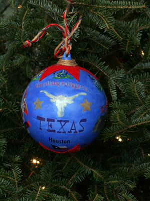 Texas Congressman Michael McCaul selected artist Elaine Chrisman to decorate the 10th District's ornament for the 2008 White House Christmas Tree