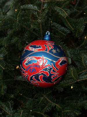 Maryland Senator Barbara Mikulski selected artist Vincent Peraino to decorate the State's ornament for the 2008 White House Christmas Tree.