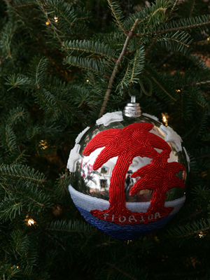 Florida Congressman Tom Feeney selected artist Lloyd Marcus to decorate the 24th District's ornament for the 2008 White House Christmas Tree.