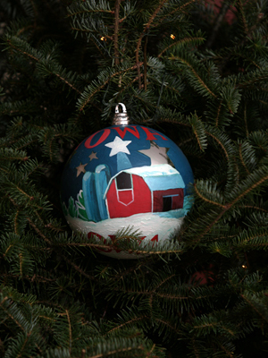 Iowa Senator Chuck Grassley selected artist Michael Blaser to decorate the State's ornament for the 2008 White House Christmas Tree.