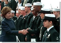 Laura Bush greets sailors aboard the USS Shiloh during a Troops to Teachers recruitment event in San Diego, March 23, 2001.  White House photo by Paul Morse