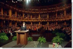 Laura Bush addresses the Golden Apple Awards ceremony attendees at the Shakespeare Theater in Chicago, Illinois May 14, 2001.  White House photo by Paul Morse