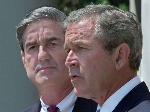 President George W. Bush announces Robert Mueller to be director of the FBI during an event in the Rose Garden, Thursday, July 5, 2001. WHITE HOUSE PHOTO BY ERIC DRAPER
