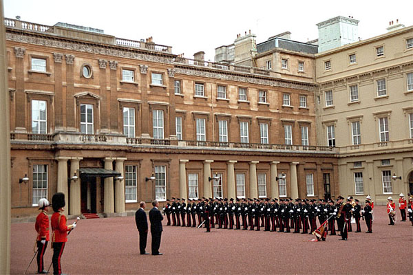 Upon entering the courtyard at Buckingham Palace, an arrival ceremony is performed for the President. White House photo by Eric Draper.
