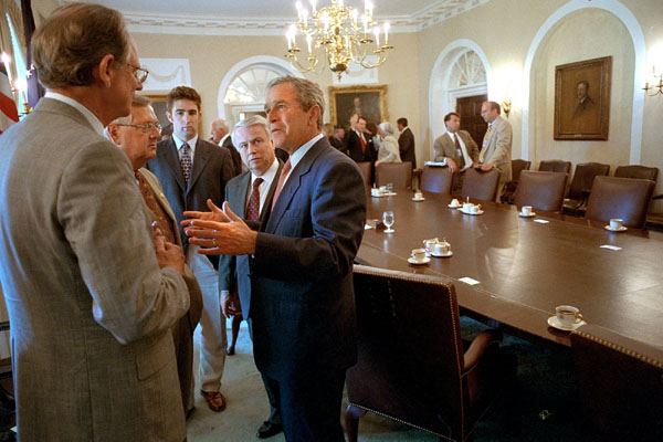President Bush discusses the patients' bill of right legislation with members of Congress in the Cabinet Room at the White House July 25, 2001. White House photo by Eric Draper.