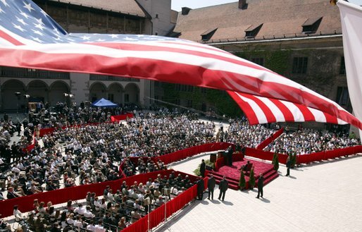 President George W. Bush delivers his speech in the courtyard of the Wawel Royal Palace in Krakow, Poland, Saturday, May 31, 2003. White House photo by Paul Morse