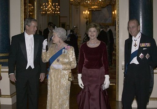 President George W. Bush and Laura Bush arrive with Her Majesty Queen Elizabeth II and Prince Philip, Duke of Edinburgh, for a State Banquet at Buckingham Palace Wednesday, Nov. 19, 2003. White House photo by Eric Draper.