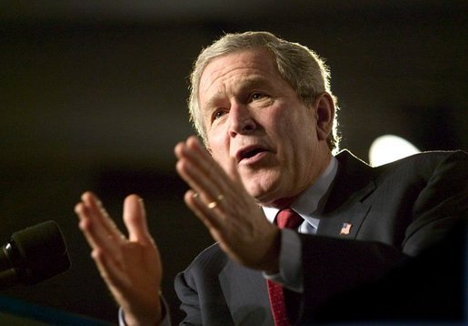 President George W. Bush delivers remarks on the war on terror at the Roswell Convention Center in Roswell, N.M., Thursday, Jan. 22, 2004. White House photo by Eric Draper