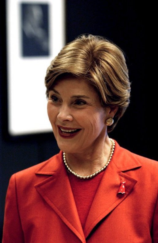 Traveling to raise the awareness of heart disease, Laura Bush discusses the Heart Truth Campaign in Chicago Tuesday, March 23, 2004. "And all of us, I think, were very shocked to find out that heart disease is the number one cause of death among American women. We all thought that heart disease was a man's disease," said Mrs. Bush explaining that about 65,000 more women than men will die of Heart disease this year. White House photo by Tina Hager