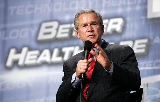 President George W. Bush participates in a conversation on health care information technology at Vanderbilt University in Nashville, Tenn., May 27, 2004. White House photo by Paul Morse