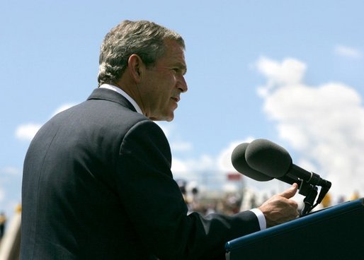 President George W. Bush delivers remarks at the United States Air Force Academy Graduation Ceremony in Colorado Springs, Colorado, June 2, 2004. White House photo by Eric Draper.