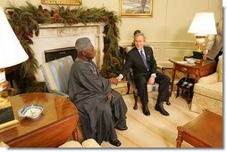 President George W. Bush meets with Nigerian President Olusegun Obasanjo in the Oval Office Thursday, Dec. 02, 2004. 
