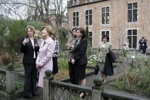 Monday, Feb. 21, 2005, Laura Bush tours the Erasmus Museum located in the Brussels’ home of the late Desiderius Erasmus, author of “Moriae Encomium.” White House photo by Susan Sterner