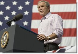 President George W. Bush speaks to an Independence Day crowd in Morgantown, W.Va., Monday, Jul 4, 2005. The President told the estimated 3,000 people at West Virginia University that "the revolutionary truths of the Declaration are still at the heart of America."  White House photo by Krisanne Johnson