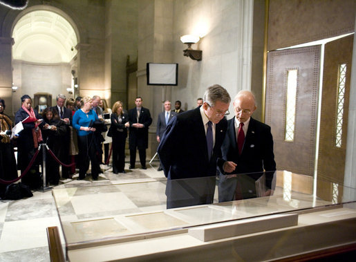 President George W. Bush views the Emancipation Proclamation with Allen Weinstein, Archivist of the United States, at the National Archives in Washington, D.C., Monday, January 16, 2006. White House photo by Eric Draper