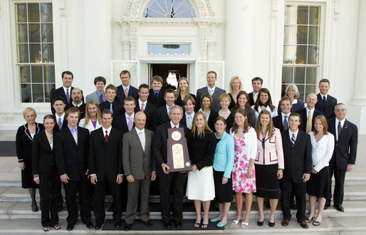 President George W. Bush stands with members of the University of Colorado Women’s Ski Team Thursday, April 6, 2006, during a photo opportunity with the 2005 and 2006 NCAA Sports Champions. White House photo by Kimberlee Hewitt