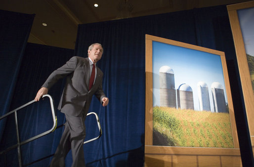 President George W. Bush acknowledges the applause Tuesday, April 25, 2006, as he arrives on stage at the Marriott Wardman Park Hotel in Washington, D.C., where he made remarks on energy to the Renewable Fuels Association. White House photo by Paul Morse