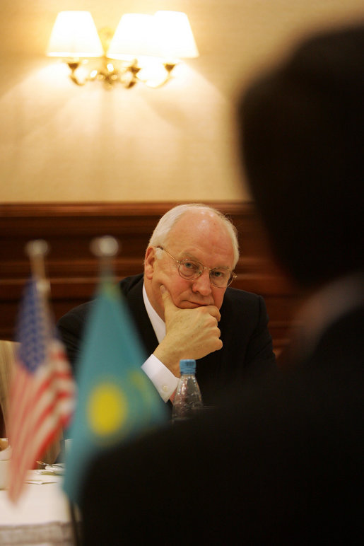 Vice President Dick Cheney listens as leaders of Kazakh opposition political parties share their ideas regarding political and economic reform and the advancement of democracy in Kazakhstan, Saturday, May 6, 2006, during a breakfast meeting in Astana. White House photo by David Bohrer