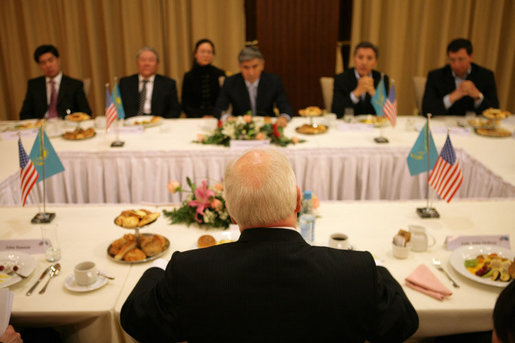 Vice President Dick Cheney participates in a breakfast meeting with representatives of Kazakhstani opposition groups Saturday, May 6, 2006, in Astana, Kazakhstan. During the meeting the political leaders shared their ideas regarding political and economic reform and the advancement of democracy in Kazakhstan. White House photo by David Bohrer