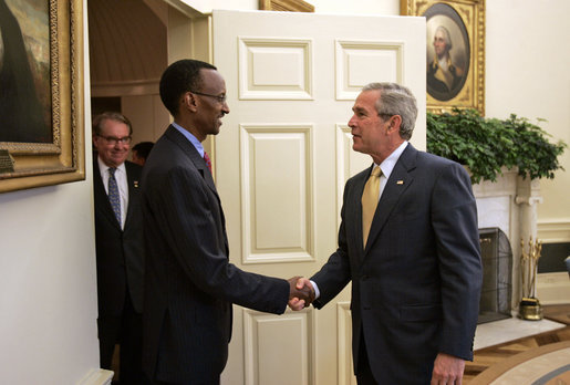 President George W. Bush welcomes President Paul Kagame of Rwanda to the Oval Office Wednesday, May 31, 2006. White House photo by Paul Morse