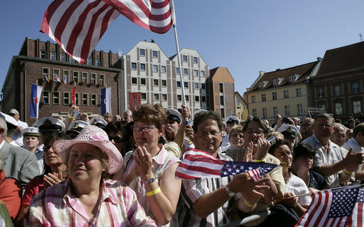 People crowd the town square of Stralsund, Germany, as Chancellor Angela Merkel welcomes President George W. Bush and Laura Bush Thursday, July 13, 2006. "And in 1989, it was also one of the many cities where on Monday demonstrations took place, where people went out into the streets to demand freedom, to demonstrate for freedom," said Chancellor Merkel. White House photo by Eric Draper