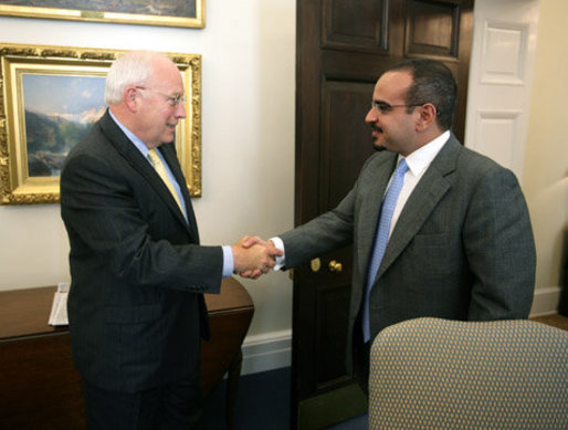 Vice President Dick Cheney welcomes the Bahraini Crown Prince Shaikh Salman bin Hamad al-Khalifa, Commander of the Bahrain Defense Force, for a meeting at the White House, Tuesday, September 12, 2006. White House photo by David Bohrer