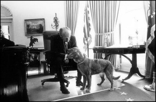 President Gerald Ford with his golden retriever, Liberty, in the Oval Office in 1974. Photo courtesy Gerald R. Ford Presidential Libary 