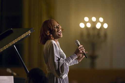 Singer Yolanda Adams performs at a reception for the Ford’s Theatre Abraham Lincoln Bicentennial Celebration in the East Room Sunday, Feb. 11, 2007. White House photo by Paul Morse