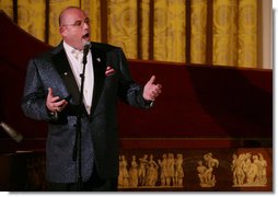 Tenor Ronan Tynan performs in the East Room of the White House Sunday evening, Feb. 25, 2007, during the State Dinner in honor of the Nation’s Governors.  White House photo by Shealah Craighead