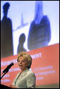 Mrs. Lynne Cheney addresses a group of naturalized American citizens during a special naturalization ceremony at the National Archives Tuesday, April 17, 2007, in Washington, D.C. 