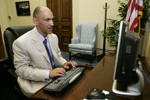 Tony Dungy, head coach of the 2007 Super Bowl Champion Indianapolis Colts, answered questions on "Ask the White House," Monday, April 23, 2007, following a congratulatory ceremony with President George W. Bush on the South Lawn. White House photo by Shealah Craighead