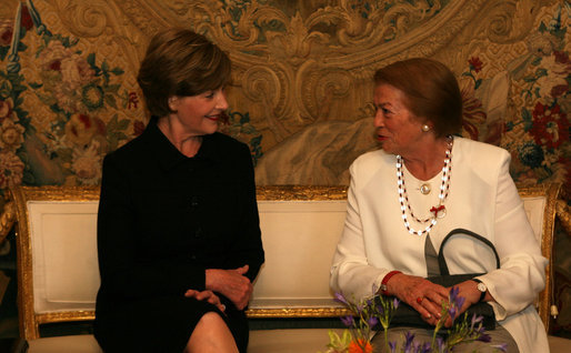Mrs. Laura Bush and Mrs. Clio Maria Napolitano share a moment during coffee Saturday, June 9, 2007, as their husbands, President George W. Bush and President Giorgio Napolitano of Italy, met at Quirinale Palace in Rome. White House photo by Shealah Craighead