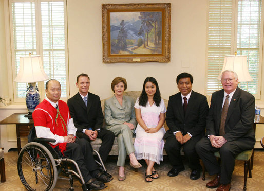 Mrs. Laura Bush meets with members of the Burma Ethnic Nationalities Council delegation Tuesday, June 12, 2007 at the White House, to discuss the current conditions in Burma. While in Washington D.C., the delegation also met with officials at the U.S. Department of State and members of Congress. From left to right are Stephen Dun, foreign relations advisor to the Executive Committee of the Karen National Union; David Eubank, director of Burma Initiative; Naw K'nyaw Paw, member for Karen State, Ethnic Nationalities Council; Lian H. Sakhong, general-secretary, Ethnic Nationalities Council and Congress Joseph R. Pitts of Pennsylvania. White House photo by Shealah Craighead