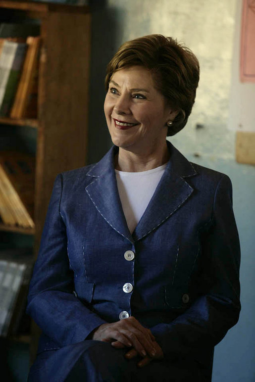 Mrs. Laura Bush visits a classroom at the Regiment Basic School Thursday, June 28, 2007, in Lusaka, Zambia. The school has 1,200 students, 300 of which are orphans. White House photo by Shealah Craighead