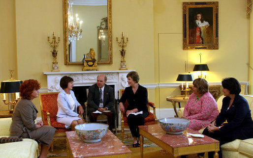 Mrs. Laura Bush hosts a coffee for Mrs. Maria Kaczynska, First Lady of Poland, in the Yellow Oval Room Monday, July 16, 2007. White House photo by Shealah Craighead