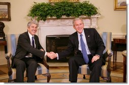 President George W. Bush meets with Portugal's Prime Minister Jose Sócrates in the Oval Office, Monday, Sept. 17, 2007. President Bush congratulated Prime Minister Sócrates, who will serve as President-in-Office of the Council of the European Union for the second half of 2007. White House photo by Eric Draper