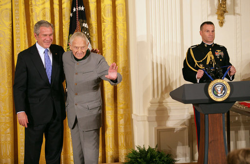 President George W. Bush presents the 2007 National Medal of the Arts to painter Andrew Wyeth Thursday, Nov. 15, 2007, in the East Room. White House photo by Eric Draper