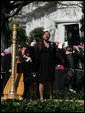 Soprano Kathleen Battle sings "The Lord's Prayer," Wednesday, April 16, 2008, during the arrival ceremony in honor of Pope Benedict XVI on the South Lawn of the White House. White House photo by Shealah Craighead