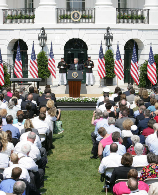 President George W. Bush addresses his remarks to volunteers and invited guests highlighting the achievements of the USA Freedom Corps and honoring volunteerism Monday, Sept. 8, 2008, on the South Lawn of the White House. White House photo by Chris Greenberg