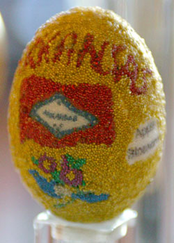 Painted egg by Jeanie Chambers, Bentonville, AR