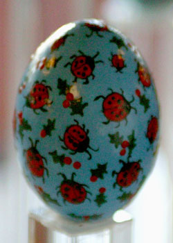 Painted egg by Alice Reed, Milford, DE