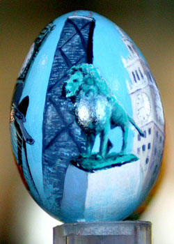 Painted egg by Sally Perfect-Wallman, Mt.Prospect, IL