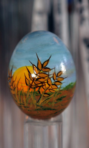 painted egg by Ms. Niki Schoepflin, Osage City, KS