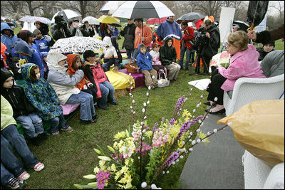 Education Secretary Margaret Spellings read to children during the the 2005 White House Easter Egg Roll.
