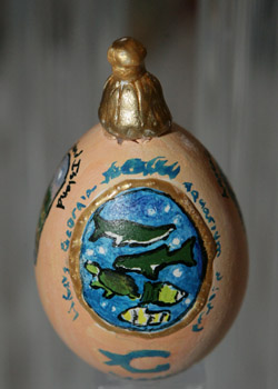 Painted egg by Roberta Clare