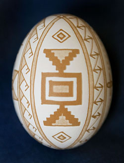 Painted egg by Heidi Aurich