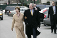 El Presidente George W. Bush y Laura Bush caminan juntos al salir de la Casa Blanca el viernes, 26 de enero de 2007, para asistir a una recepción de despedida en Blair House para Harriet Miers, asesora jurídica de la presidencia. Foto por Eric Draper de la Casa Blanca